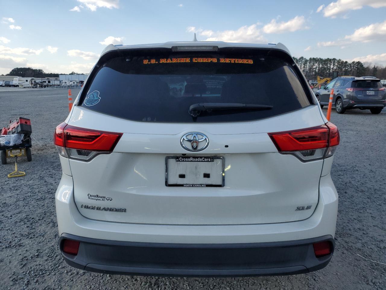 2019 Toyota Highlander - Image 6