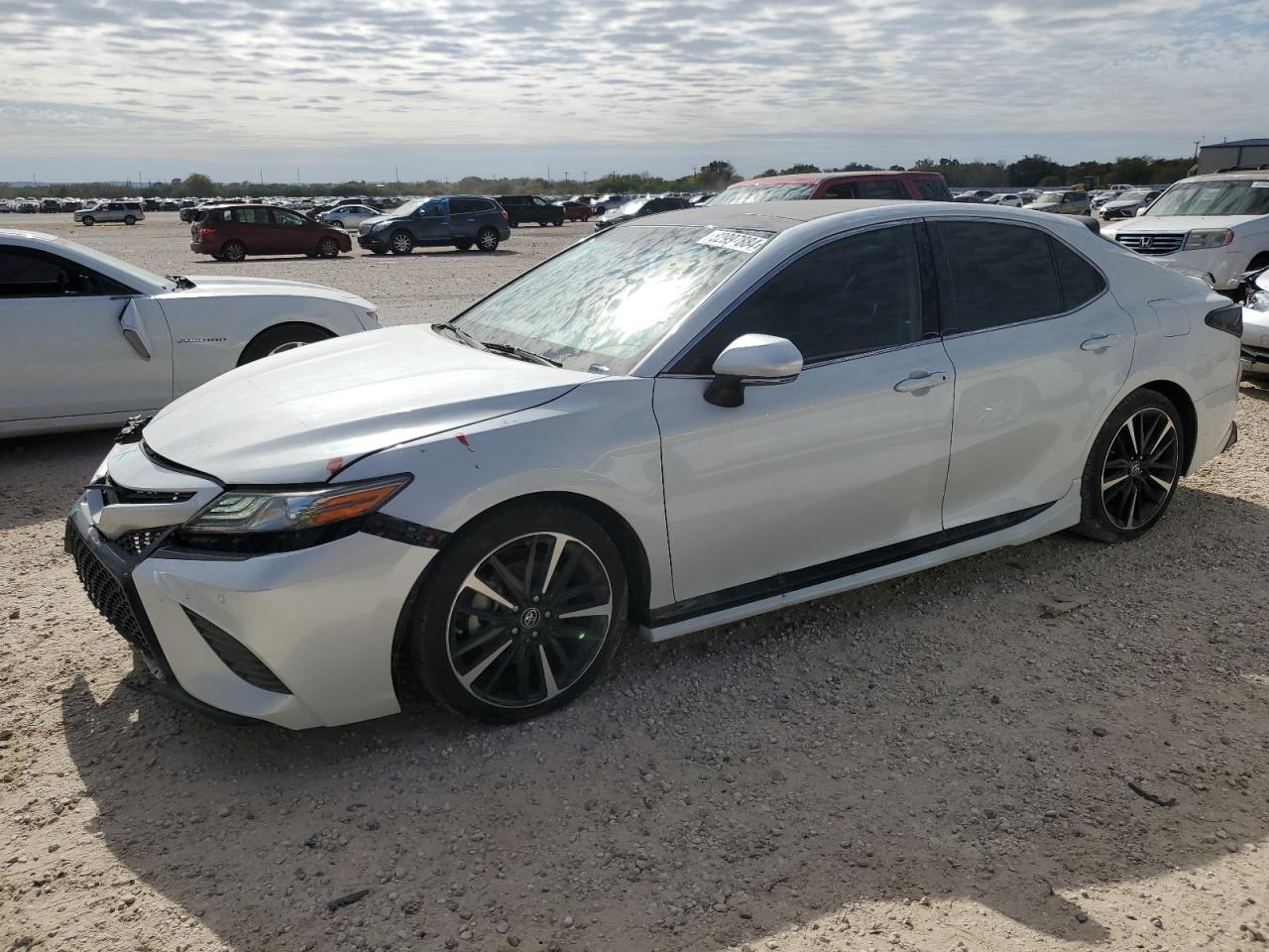 2018 TOYOTA CAMRY