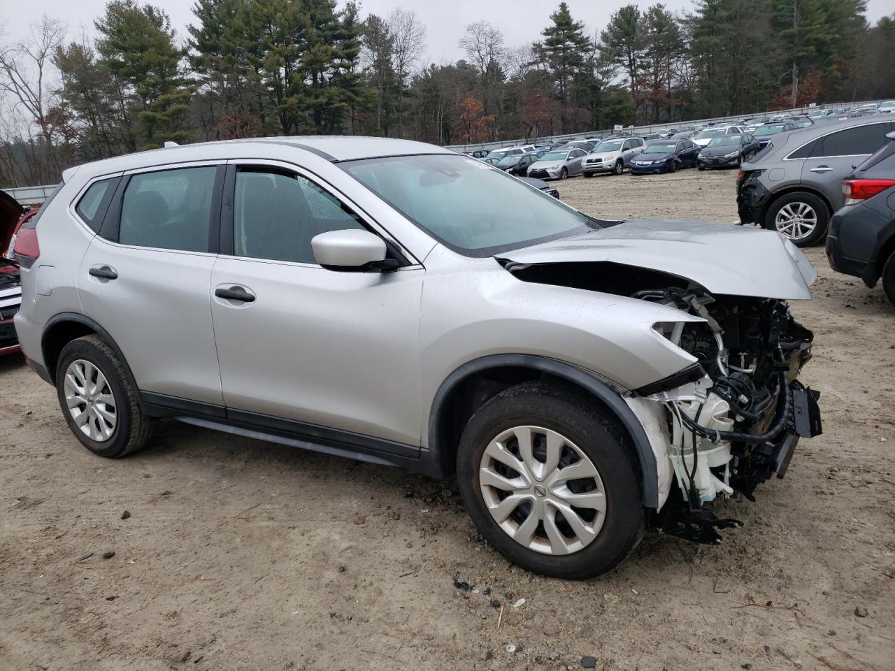 VIN KNMAT2MV2KP535242 2019 NISSAN ROGUE no.4