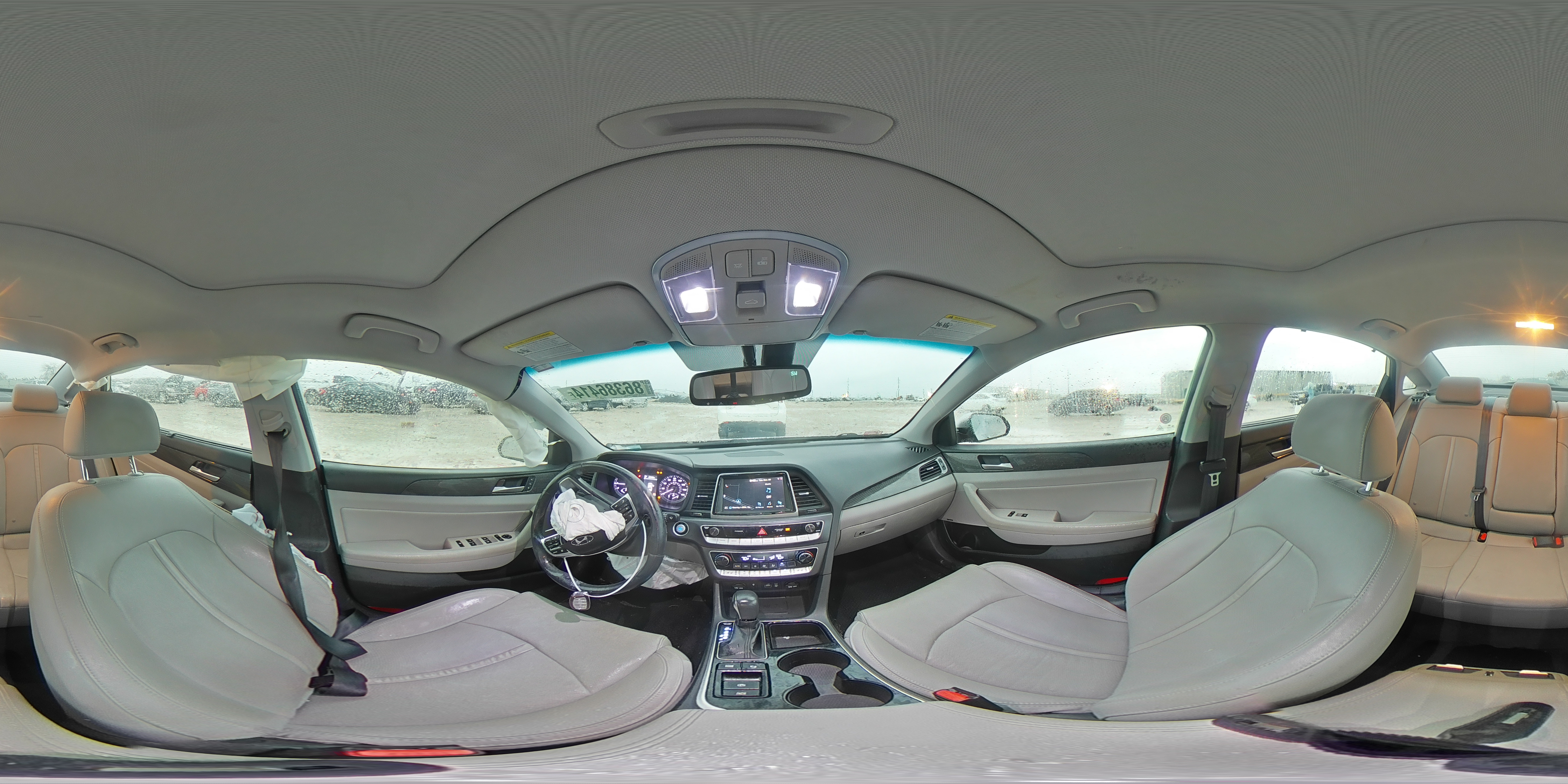 2018 Hyundai Sonata - Image 13