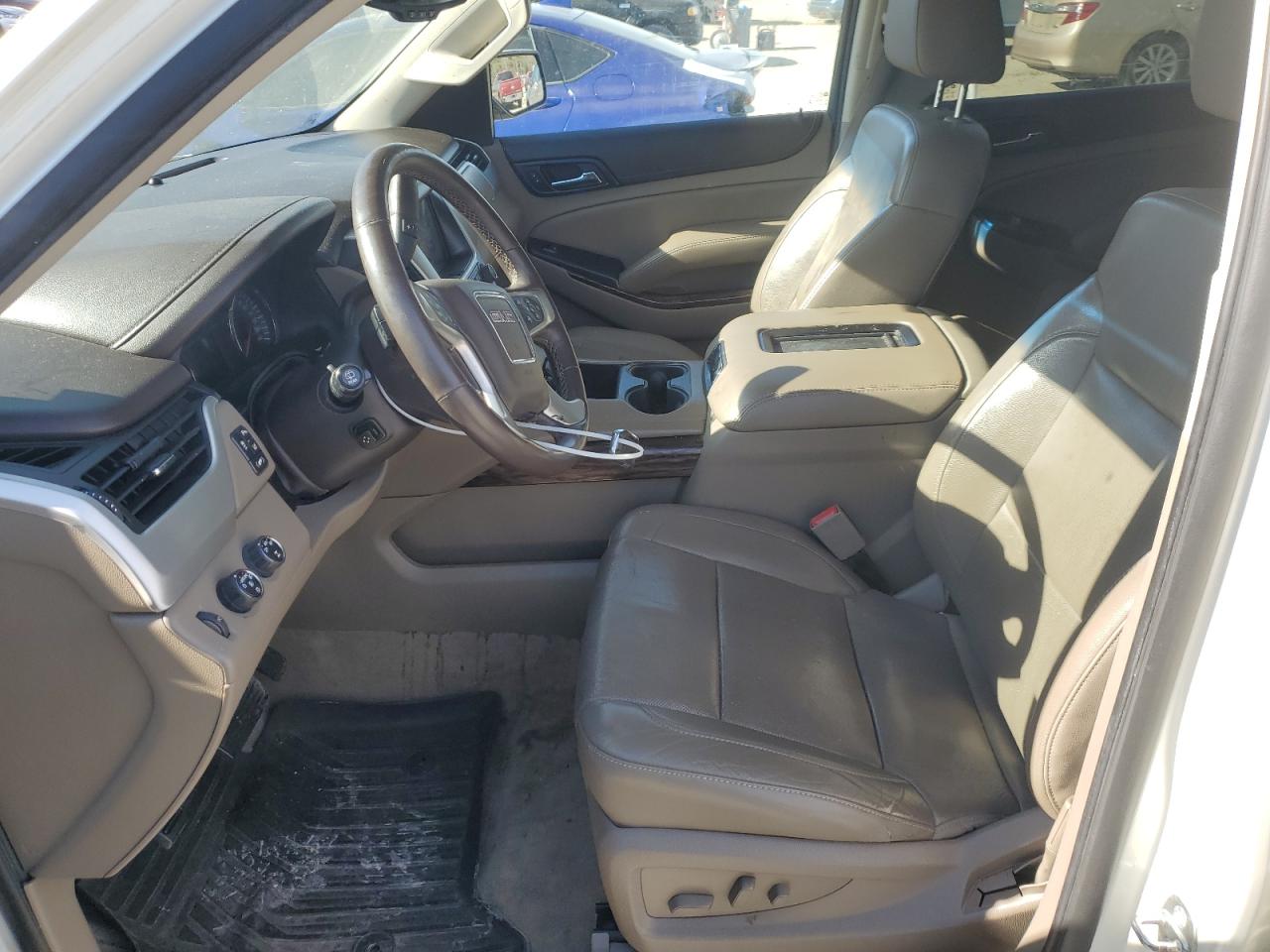 2015 GMC Yukon - Image 7