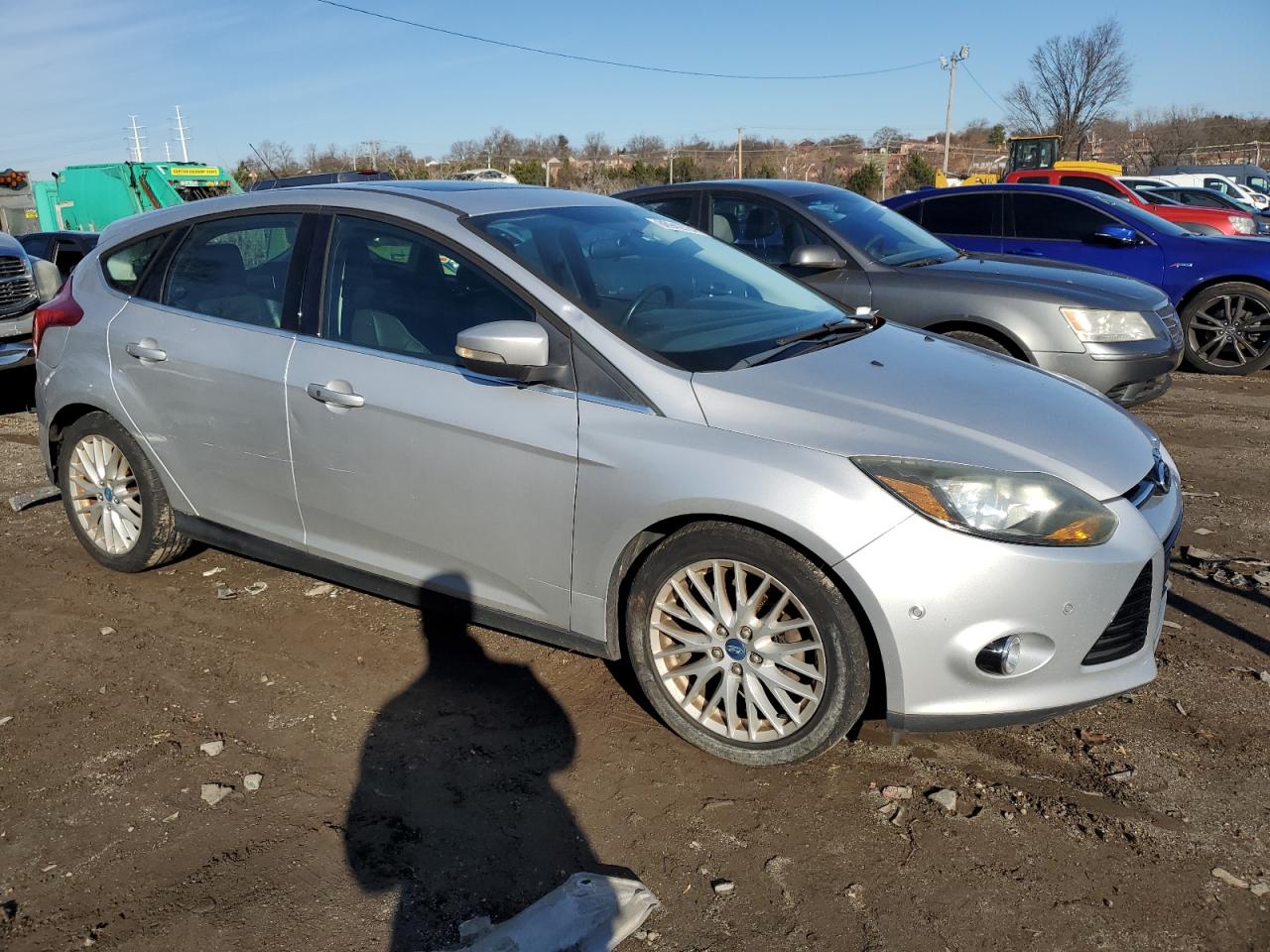 VIN 1FADP3N28DL129851 2013 FORD FOCUS no.4