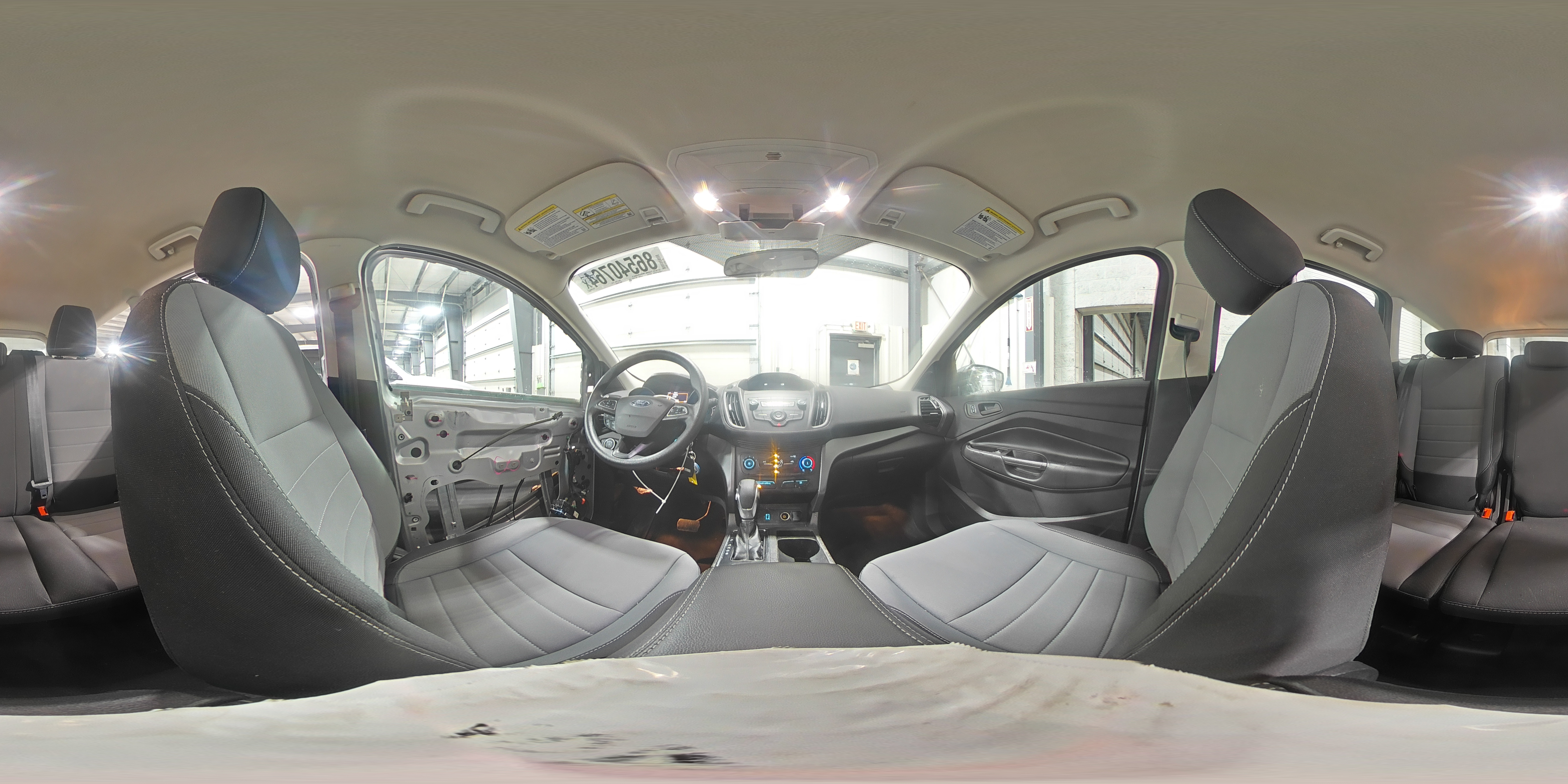 2019 Ford Escape - Image 16