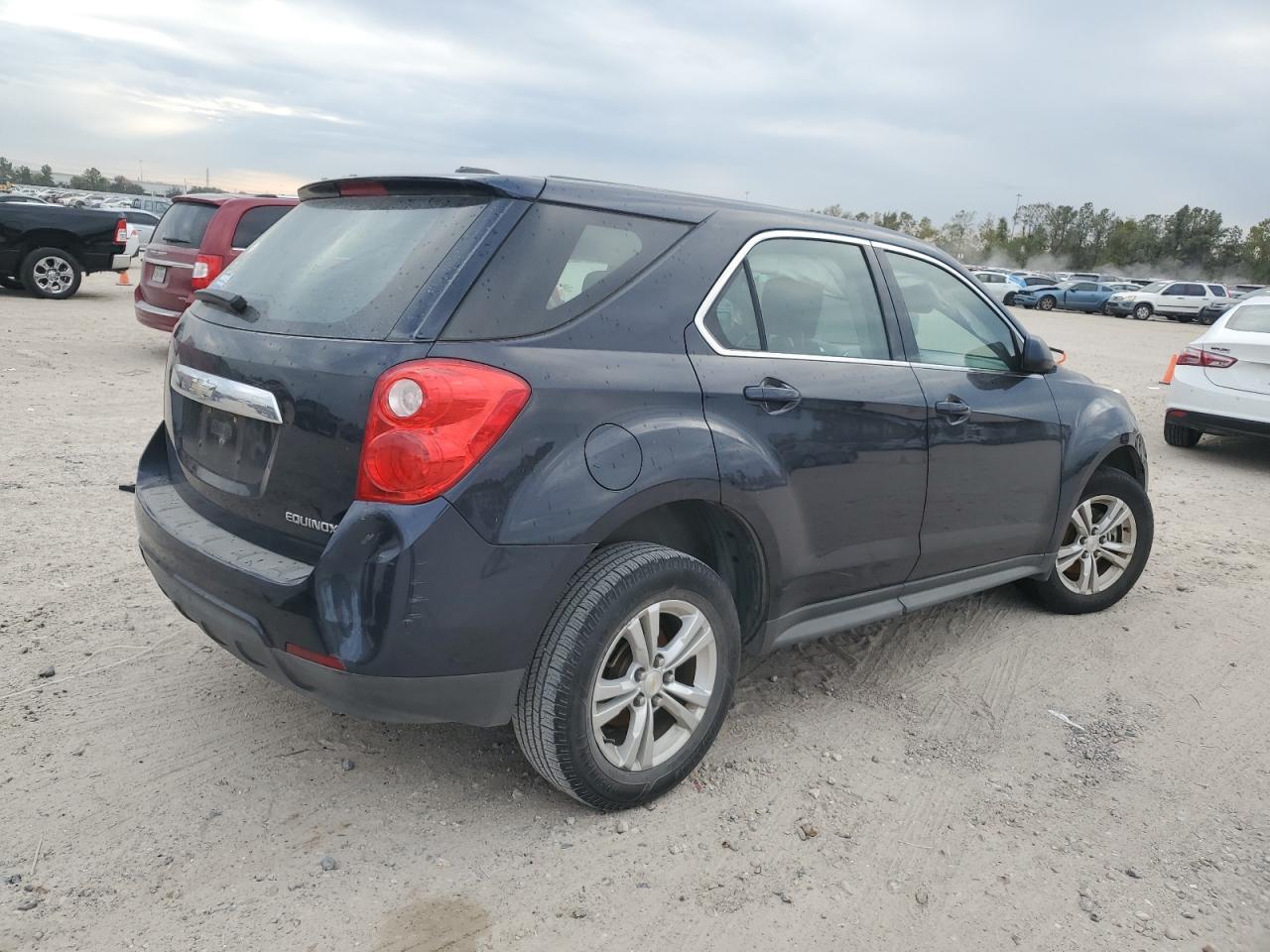 2015 Chevrolet Equinox - Image 3