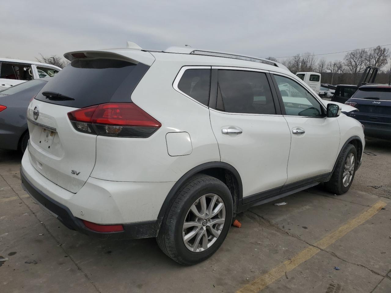 2019 Nissan Rogue - Image 3