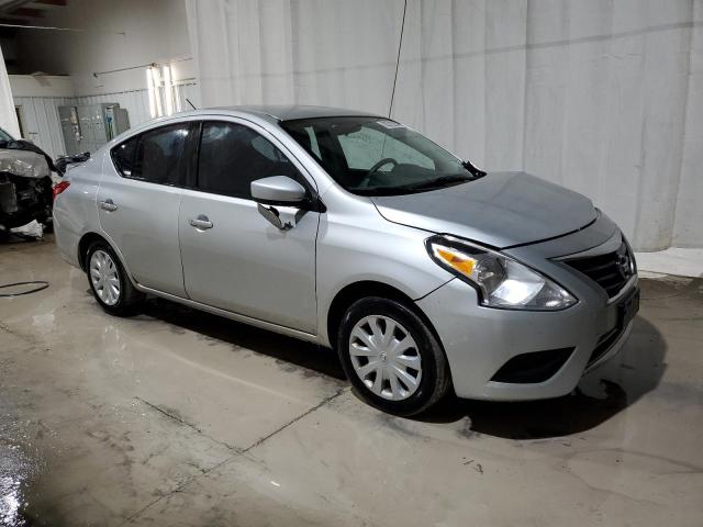  NISSAN VERSA 2017 Silver