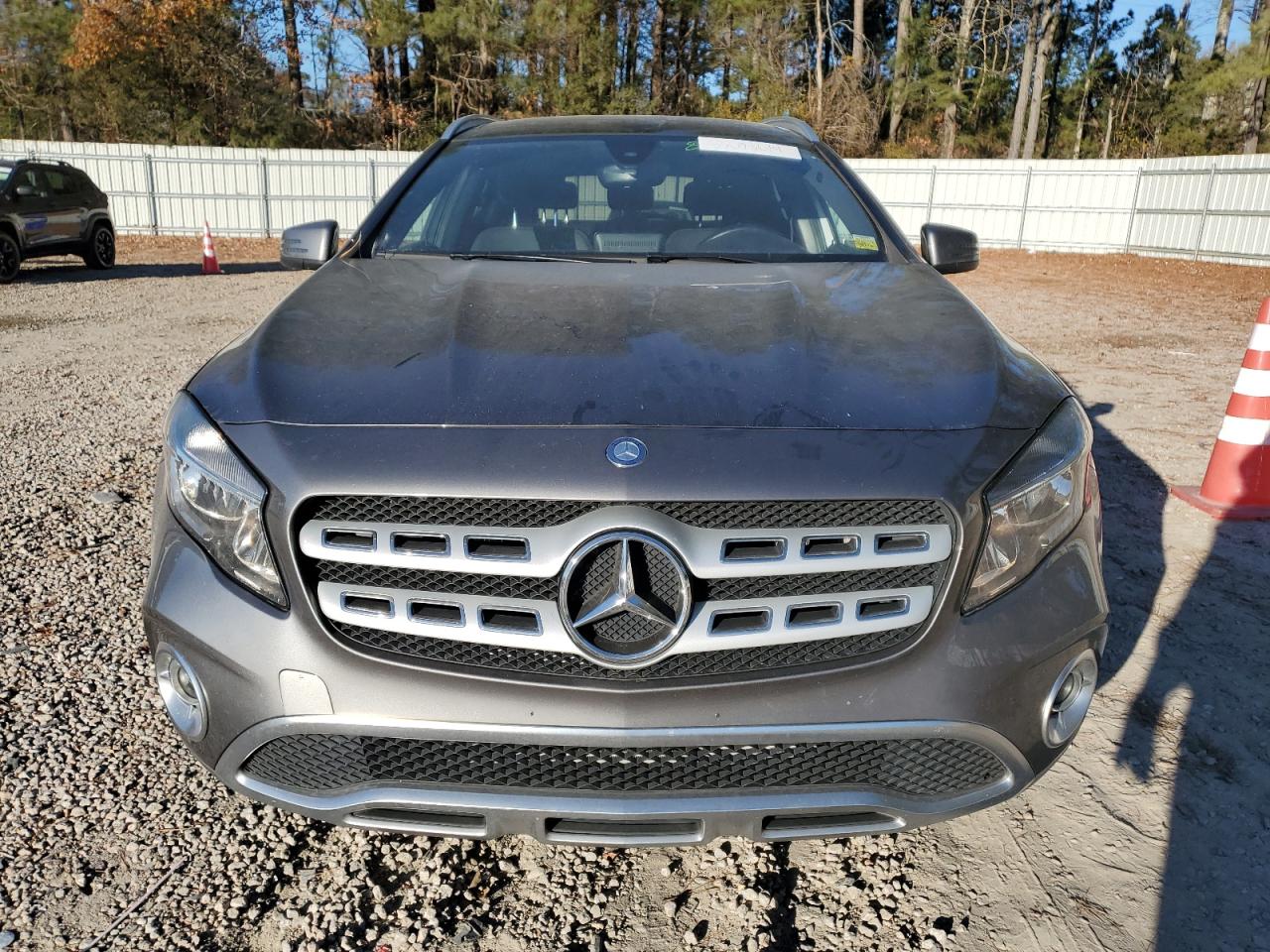 VIN WDCTG4GB9JJ367301 2018 MERCEDES-BENZ GLA-CLASS no.5