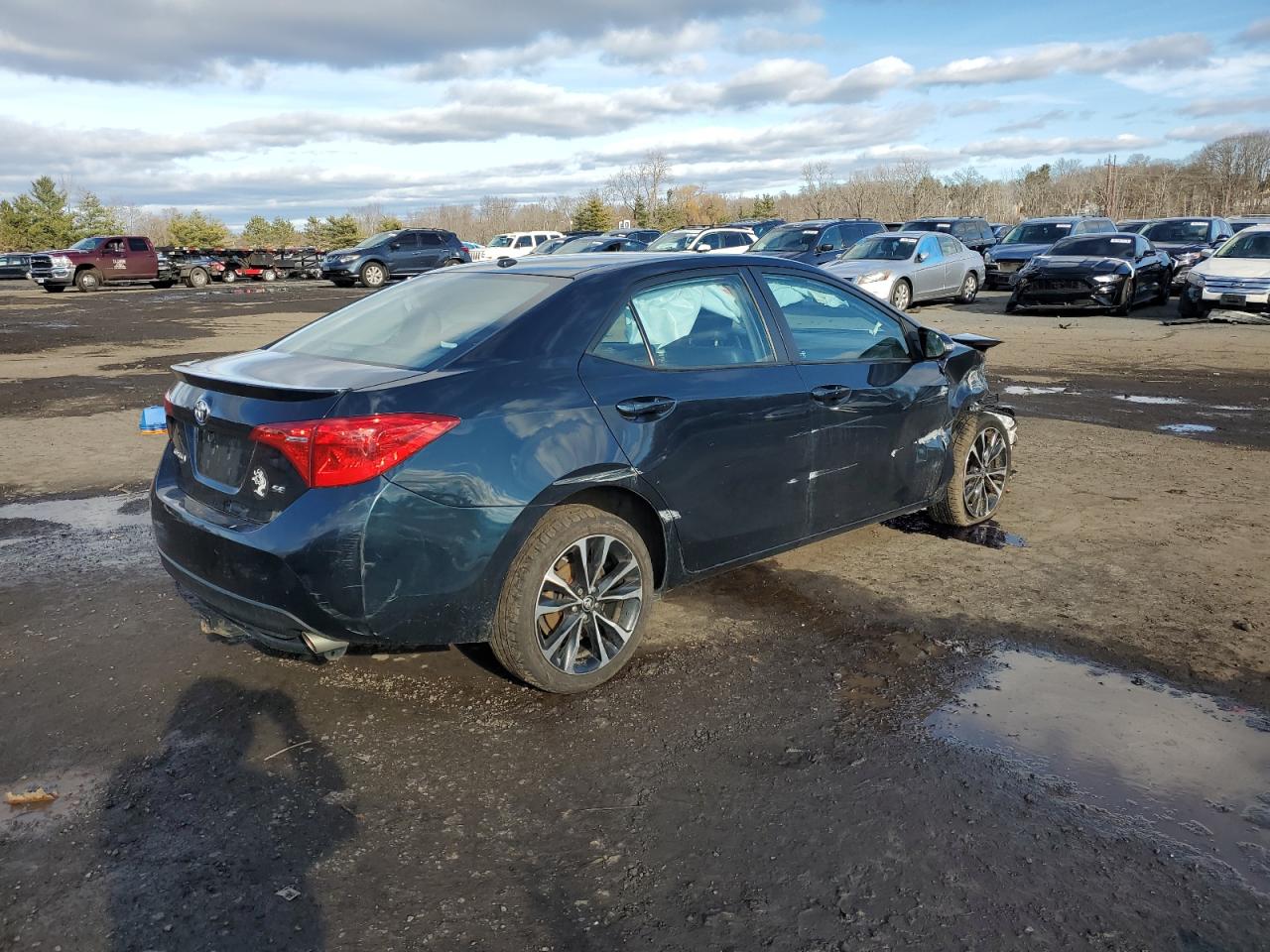 VIN 2T1BURHE8HC846167 2017 TOYOTA COROLLA no.3