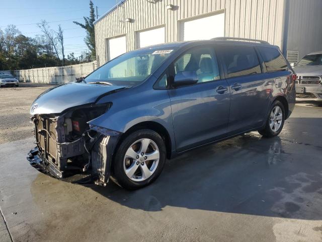 2017 Toyota Sienna Le