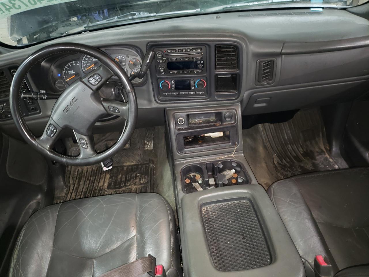 2006 GMC Sierra - Image 8