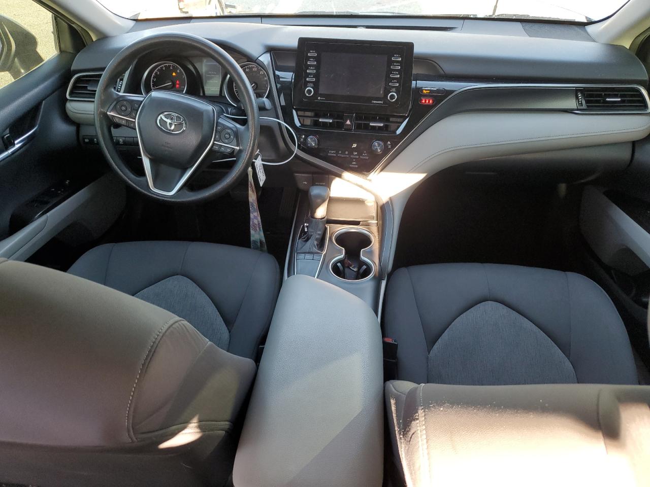 2022 Toyota Camry - Image 8