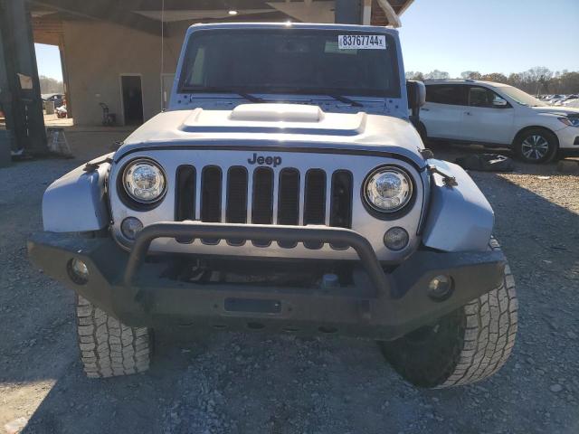  JEEP WRANGLER 2017 Srebrny