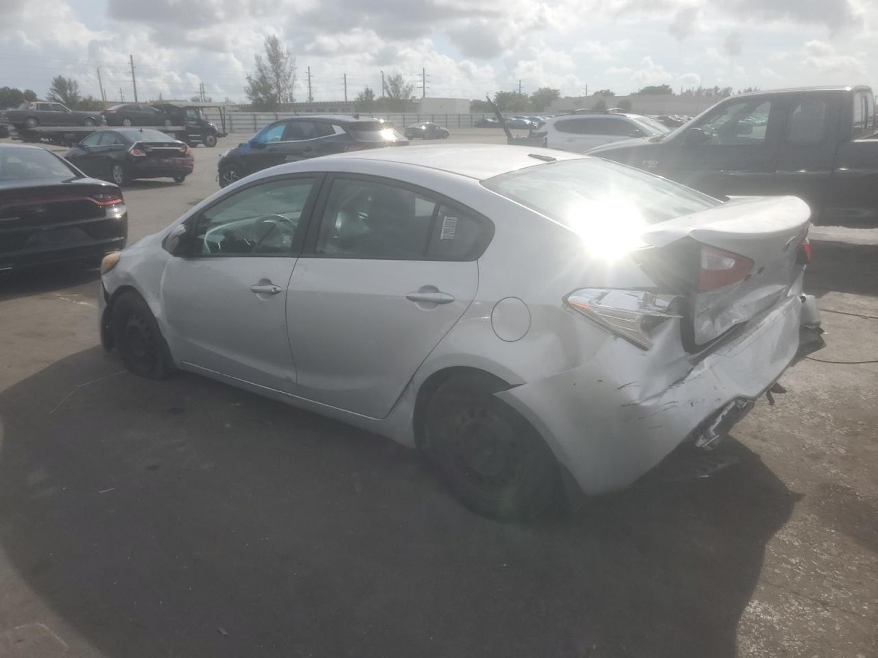 2015 Kia Forte - Image 2