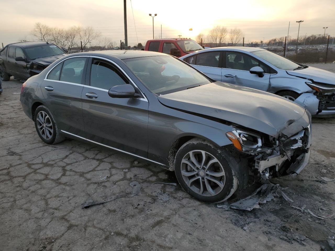 VIN 55SWF4KBXHU203326 2017 MERCEDES-BENZ C-CLASS no.4