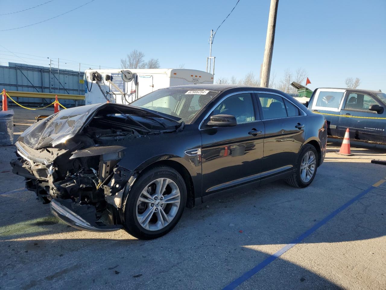 VIN 1FAHP2E89GG125823 2016 FORD TAURUS no.1