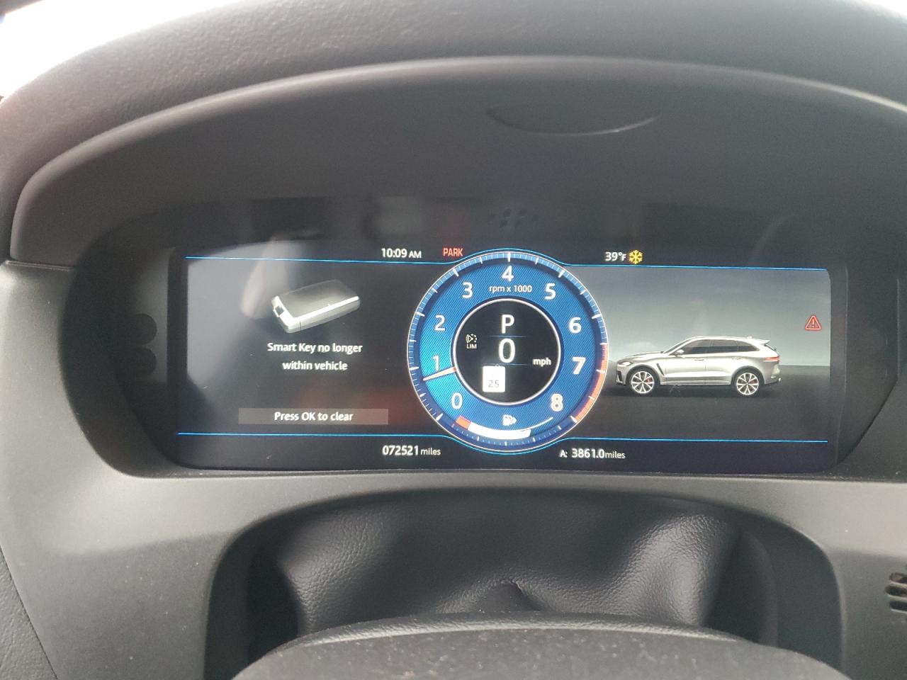 2020 Jaguar F-Pace - Image 9