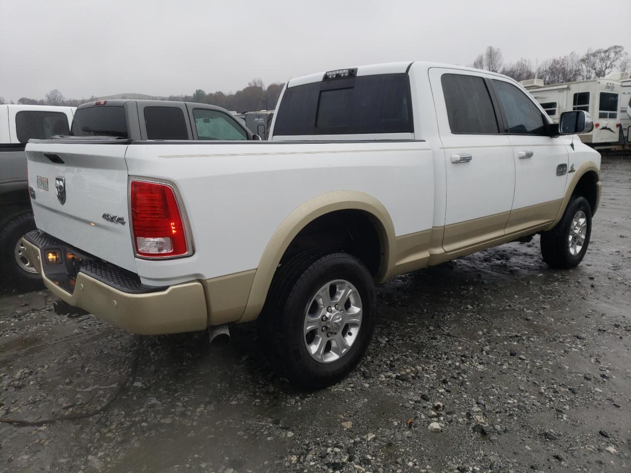 VIN 3C6UR5GL7GG211178 2016 RAM 2500 no.3