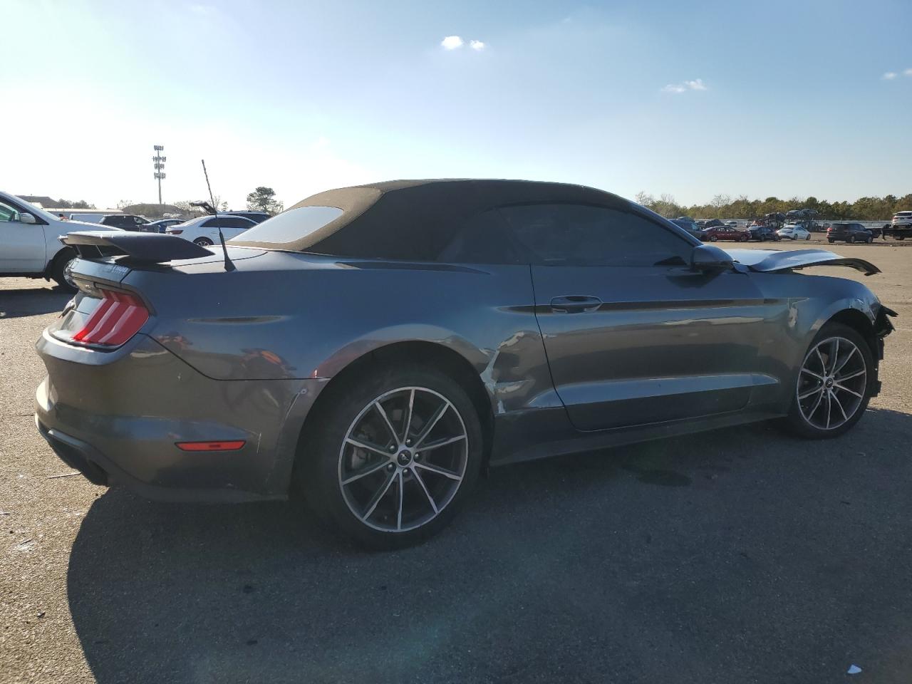 2019 Ford Mustang - Image 3