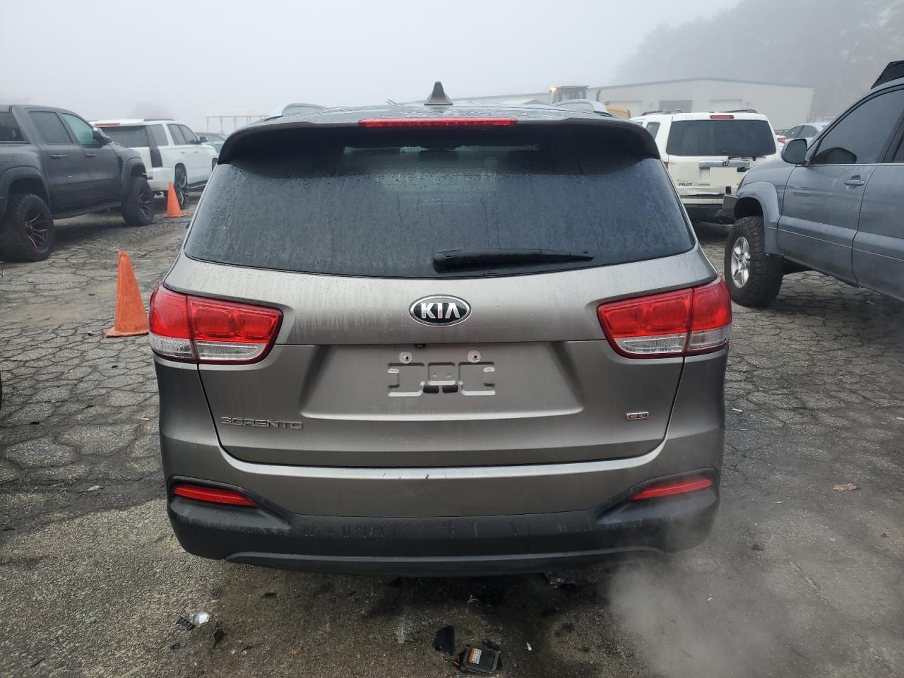 2018 Kia Sorento Lx VIN: 5XYPG4A37JG395431 Lot: 85498754