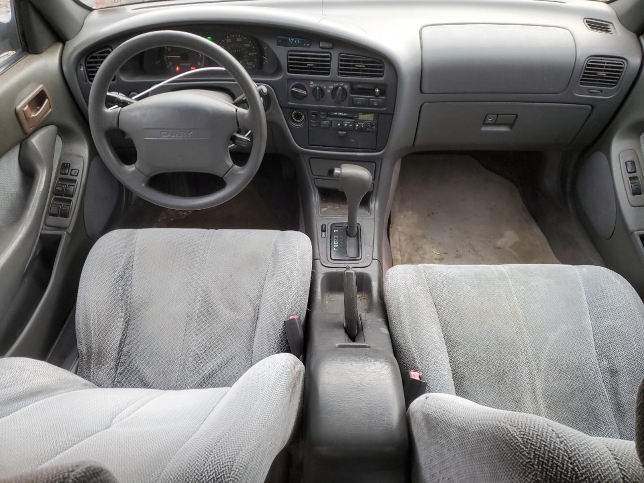 1994 Toyota Camry Le VIN: 4T1SK12E7RU451056 Lot: 86512464