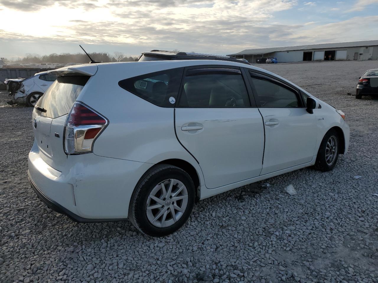 VIN JTDZN3EU5GJ044067 2016 TOYOTA PRIUS no.3