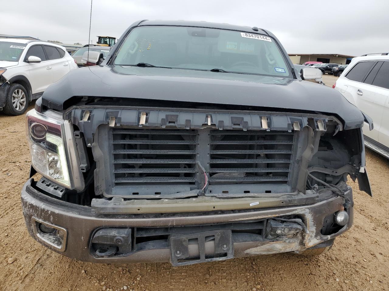 VIN 1N6AA1E59JN538984 2018 NISSAN TITAN no.5