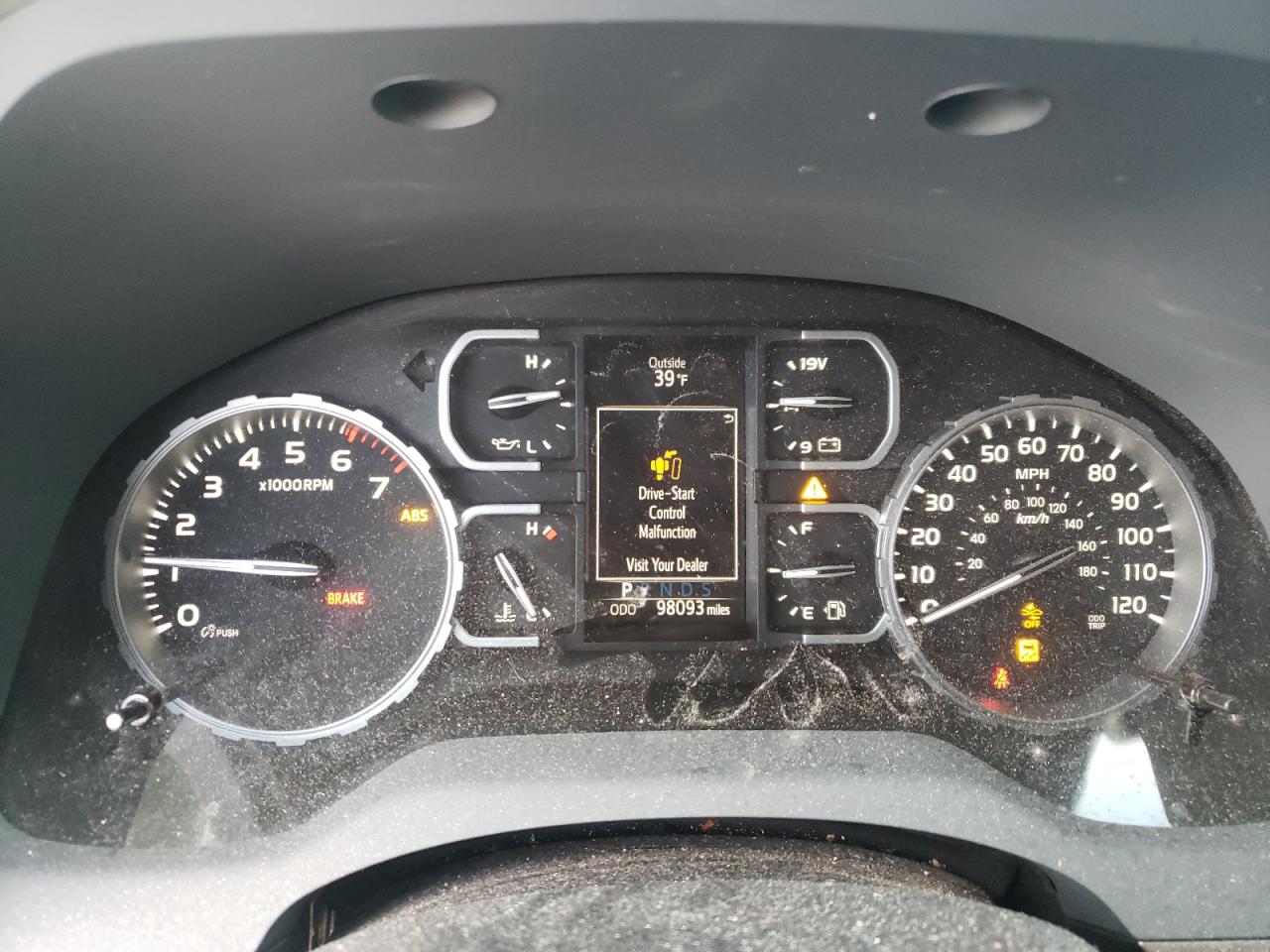 2020 Toyota Tundra - Image 9