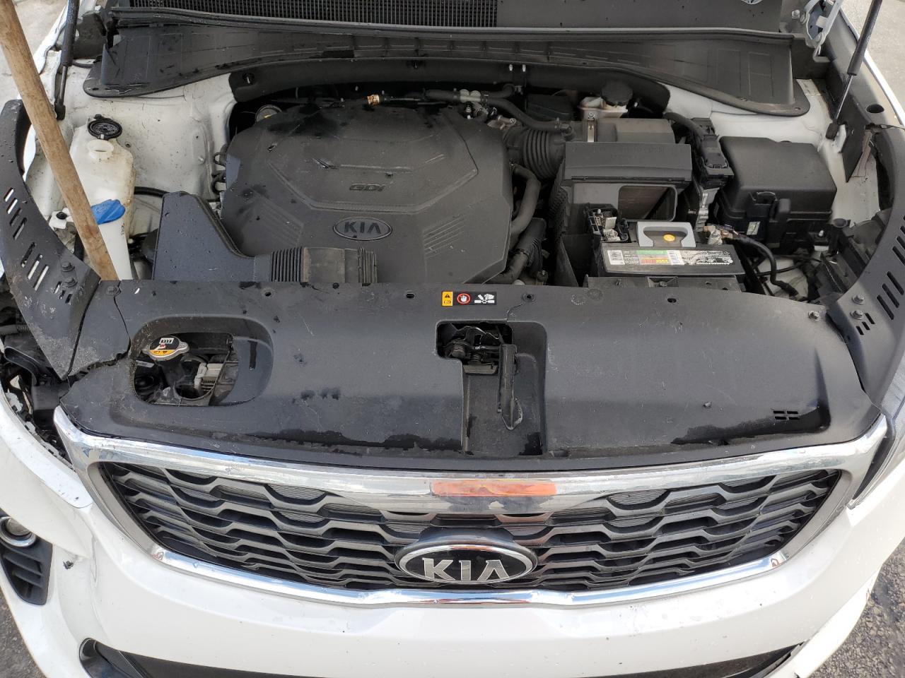2020 Kia Sorento - Image 12