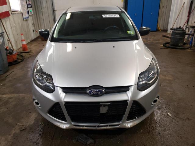 Седани FORD FOCUS 2014 Сріблястий