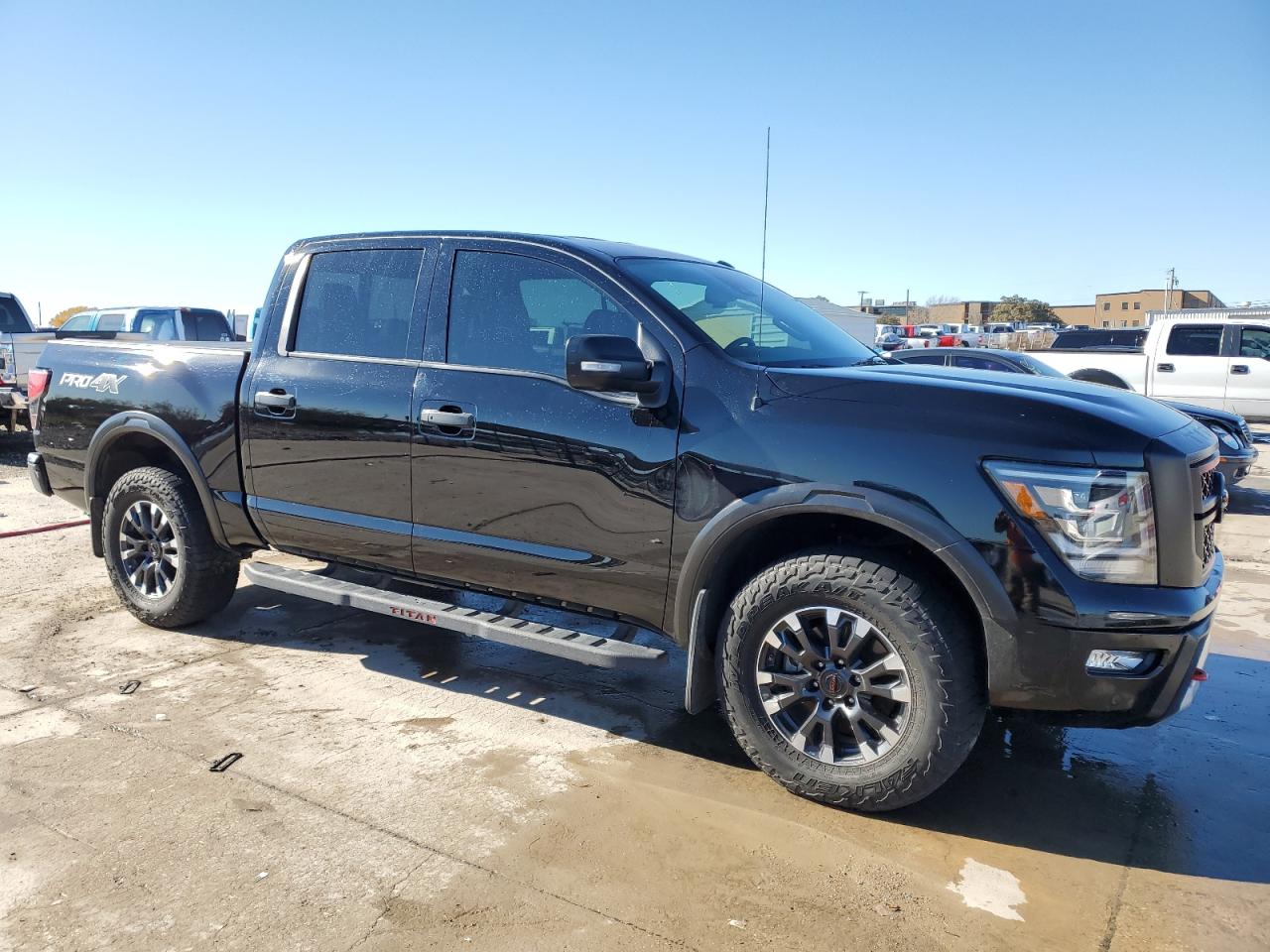 2021 Nissan Titan - Image 4