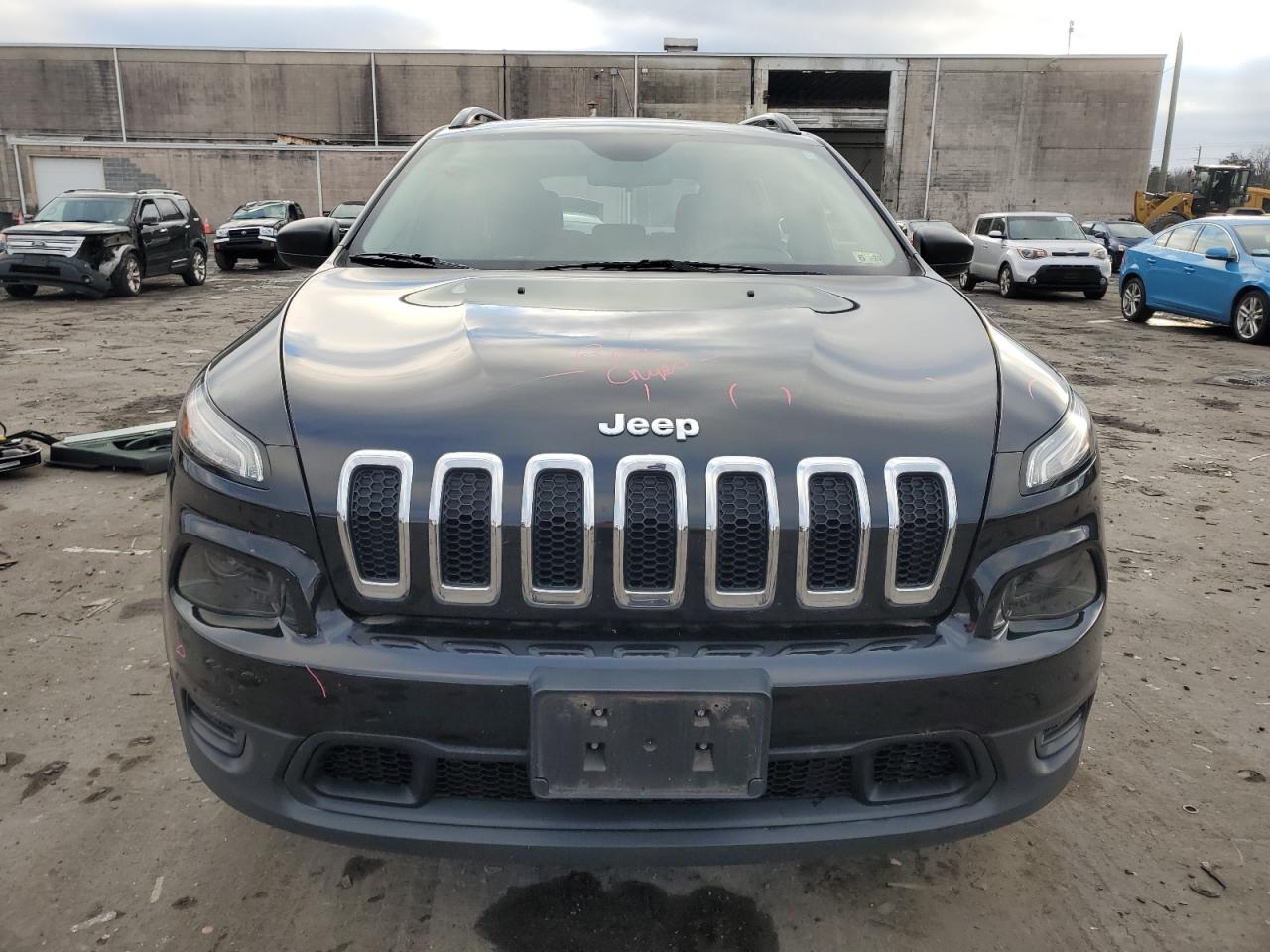 2016 Jeep Grand Cherokee - Image 5