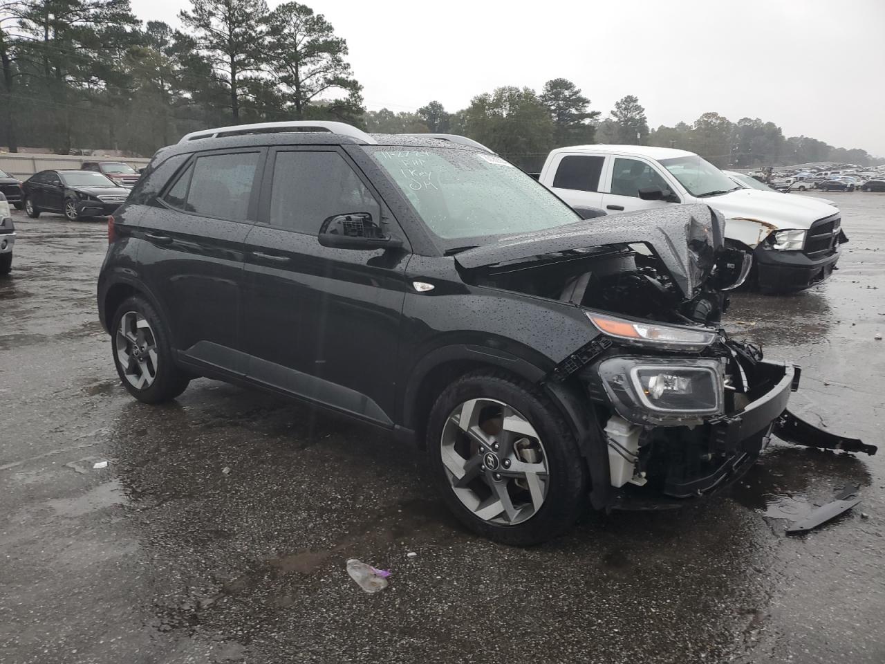 2021 Hyundai Venue - Image 4