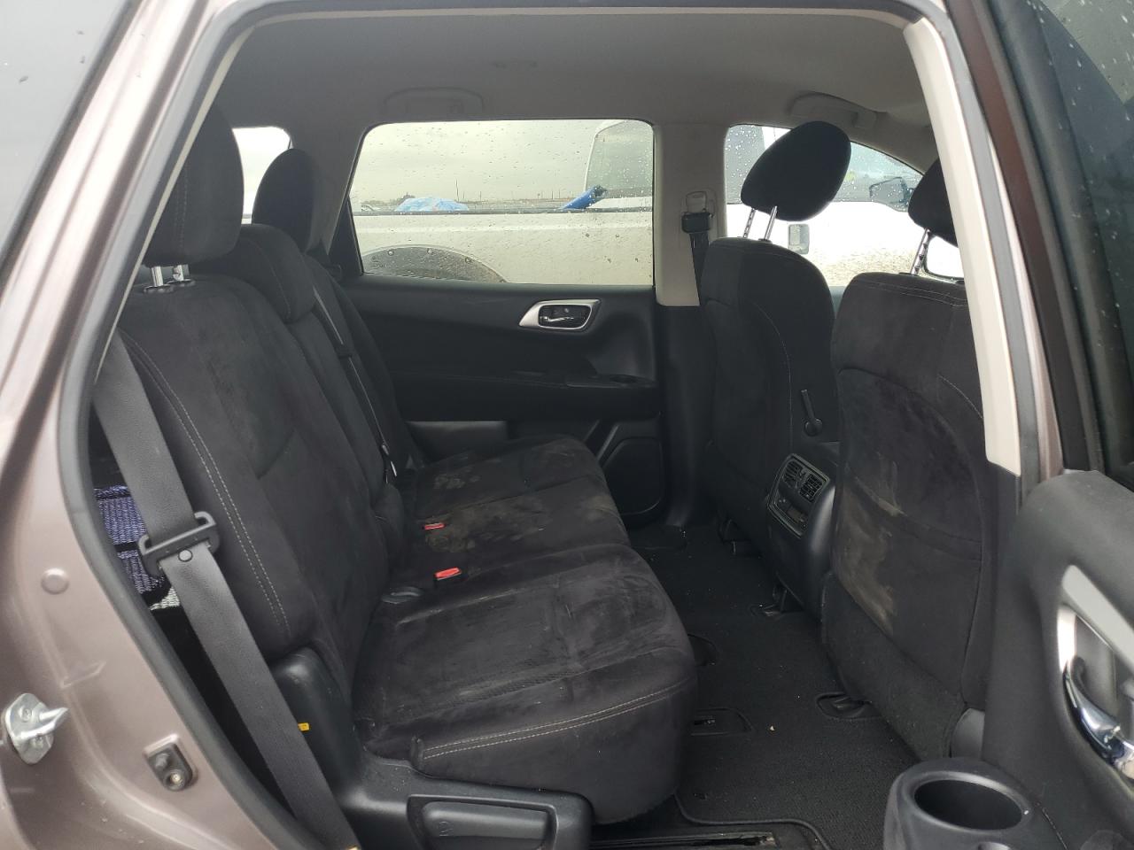 2014 Nissan Pathfinder - Image 10