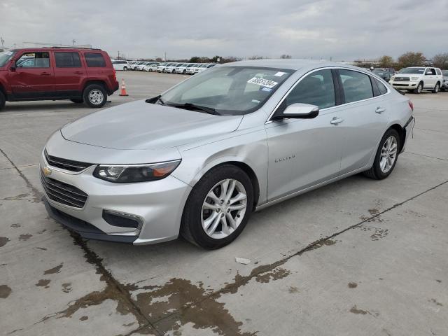 Sedans CHEVROLET MALIBU 2017 Srebrny