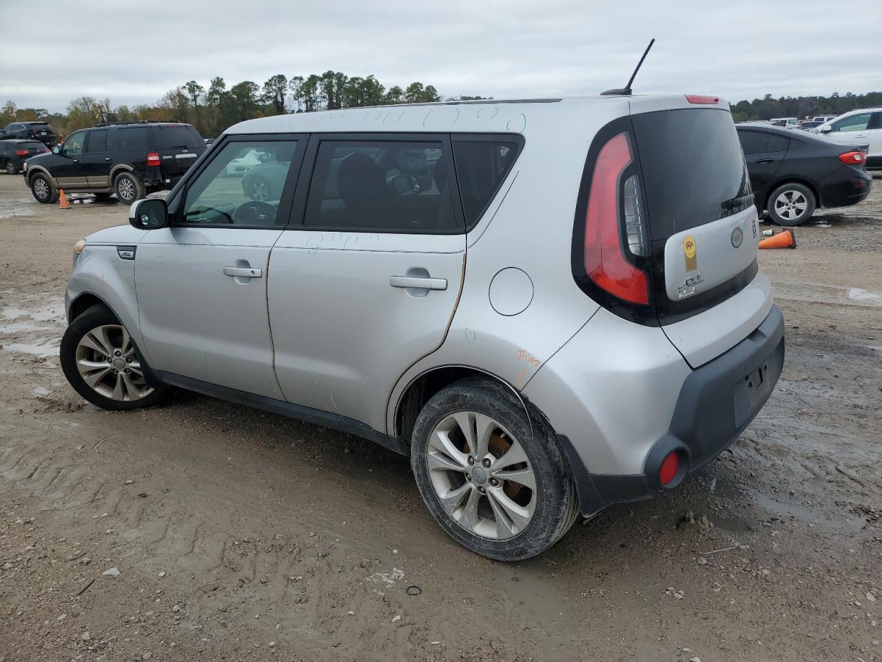 VIN KNDJP3A5XF7753787 2015 KIA SOUL no.2