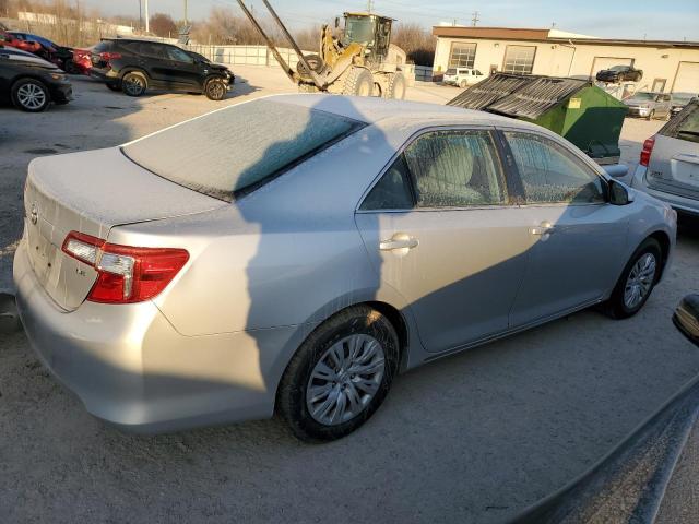  TOYOTA CAMRY 2014 Серебристый