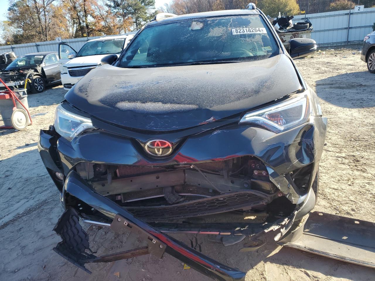 VIN JTMJFREV7HJ156747 2017 TOYOTA RAV4 no.5