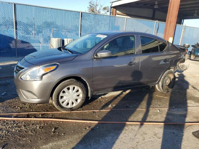  NISSAN VERSA 2019 Серый