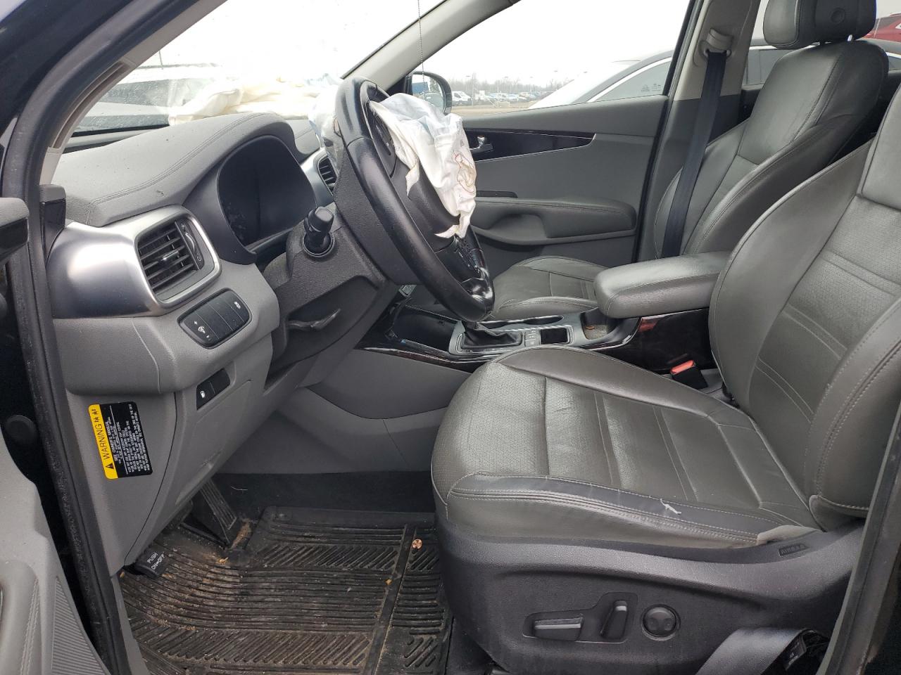 2016 Kia Sorento - Image 7