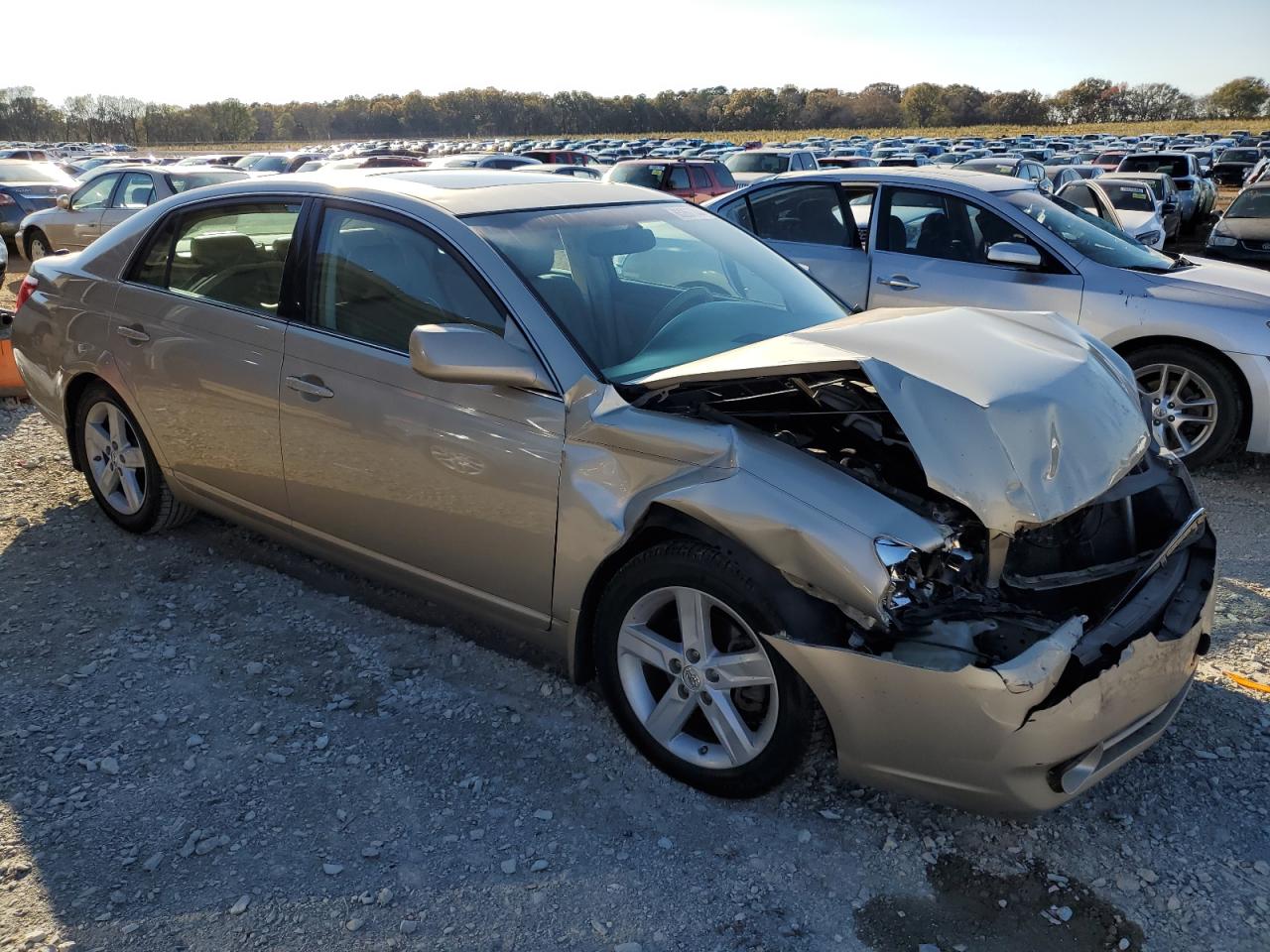 2005 Toyota Avalon - Image 4
