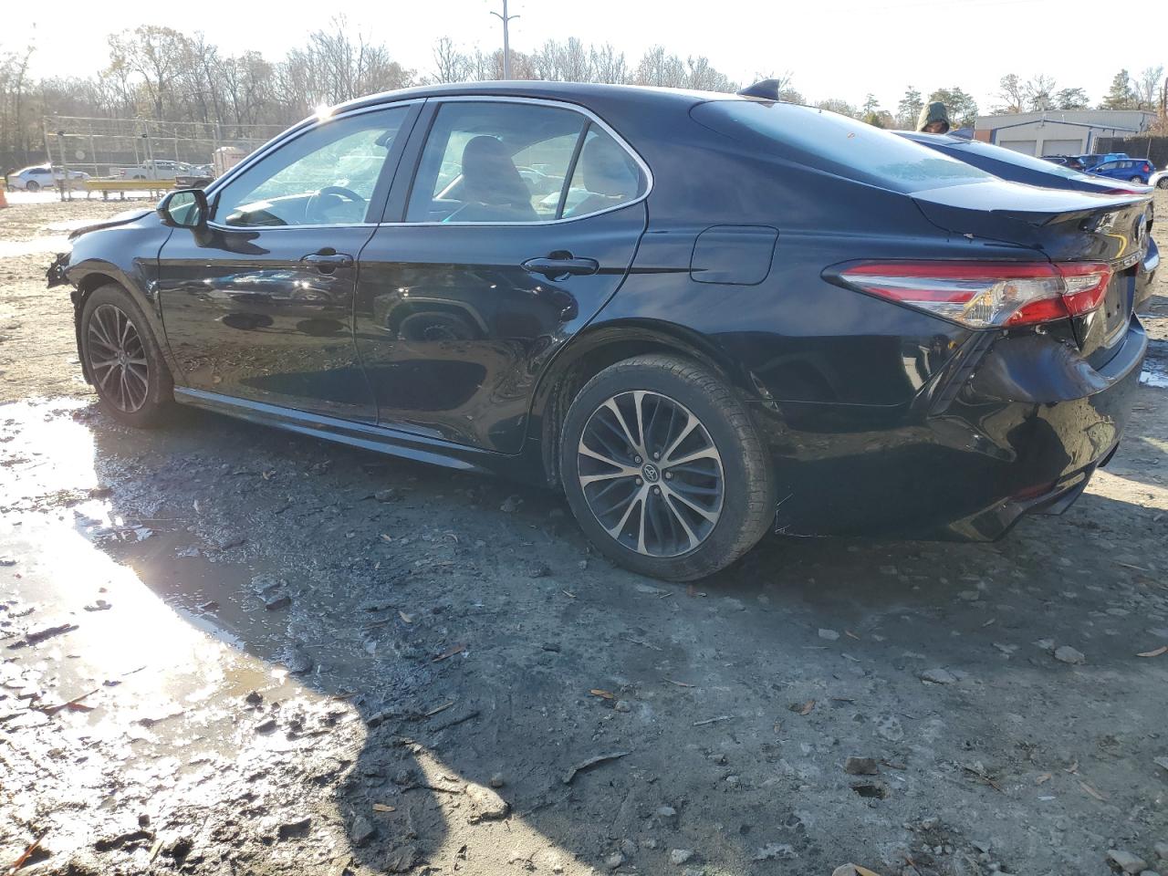 4T1B11HK6KU754867 2019 TOYOTA CAMRY - Image 2