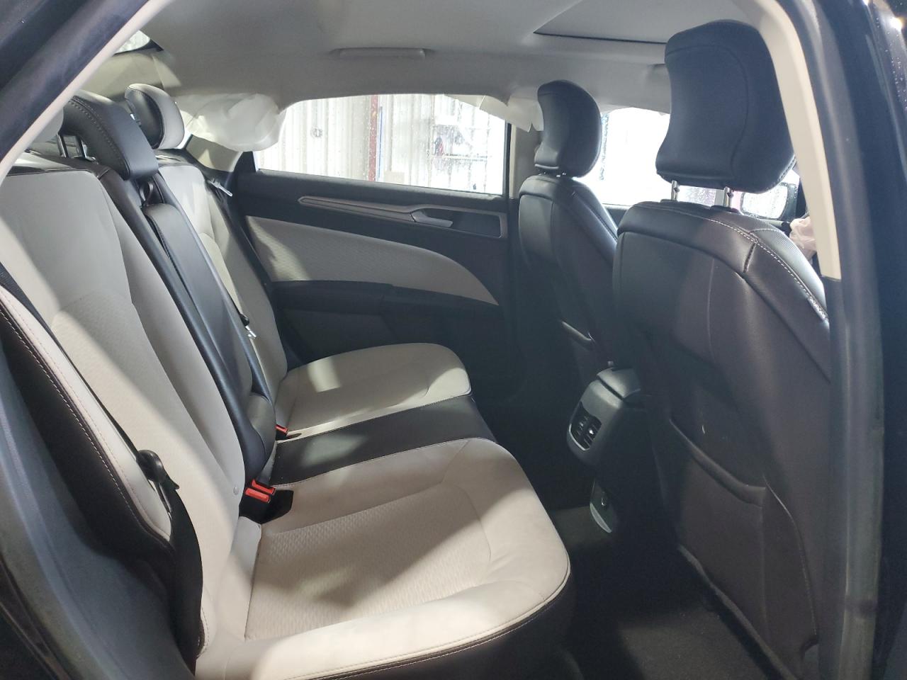 2019 Ford Fusion - Image 10
