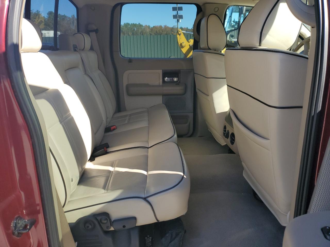 2006 Lincoln Mark Lt VIN: 5LTPW16506FJ10412 Lot: 84032064