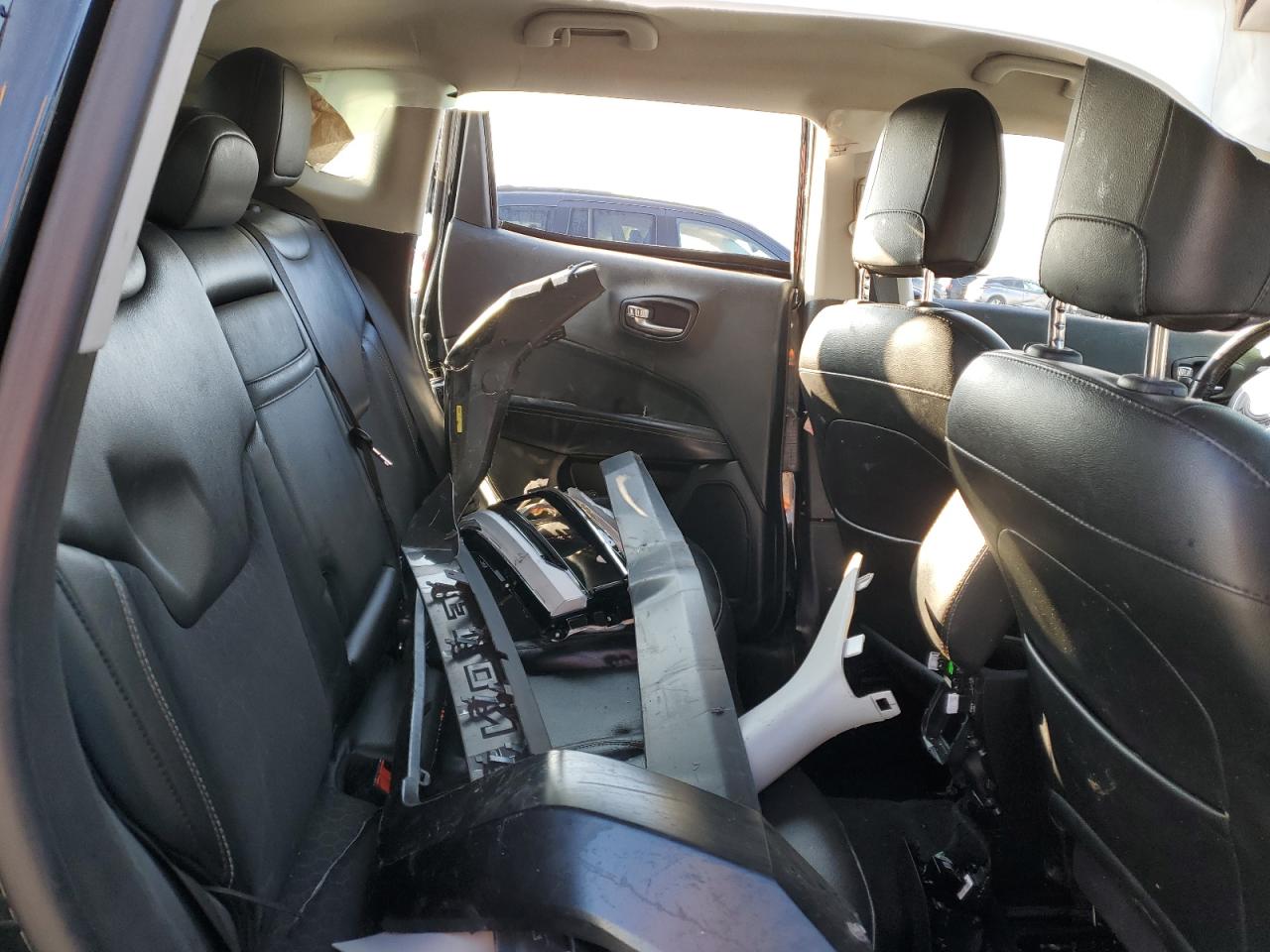 2019 Jeep Compass Latitude VIN: 3C4NJDBB5KT813736 Lot: 83002204