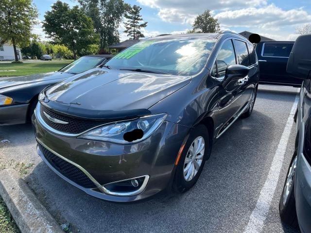  CHRYSLER PACIFICA 2018 Угольный