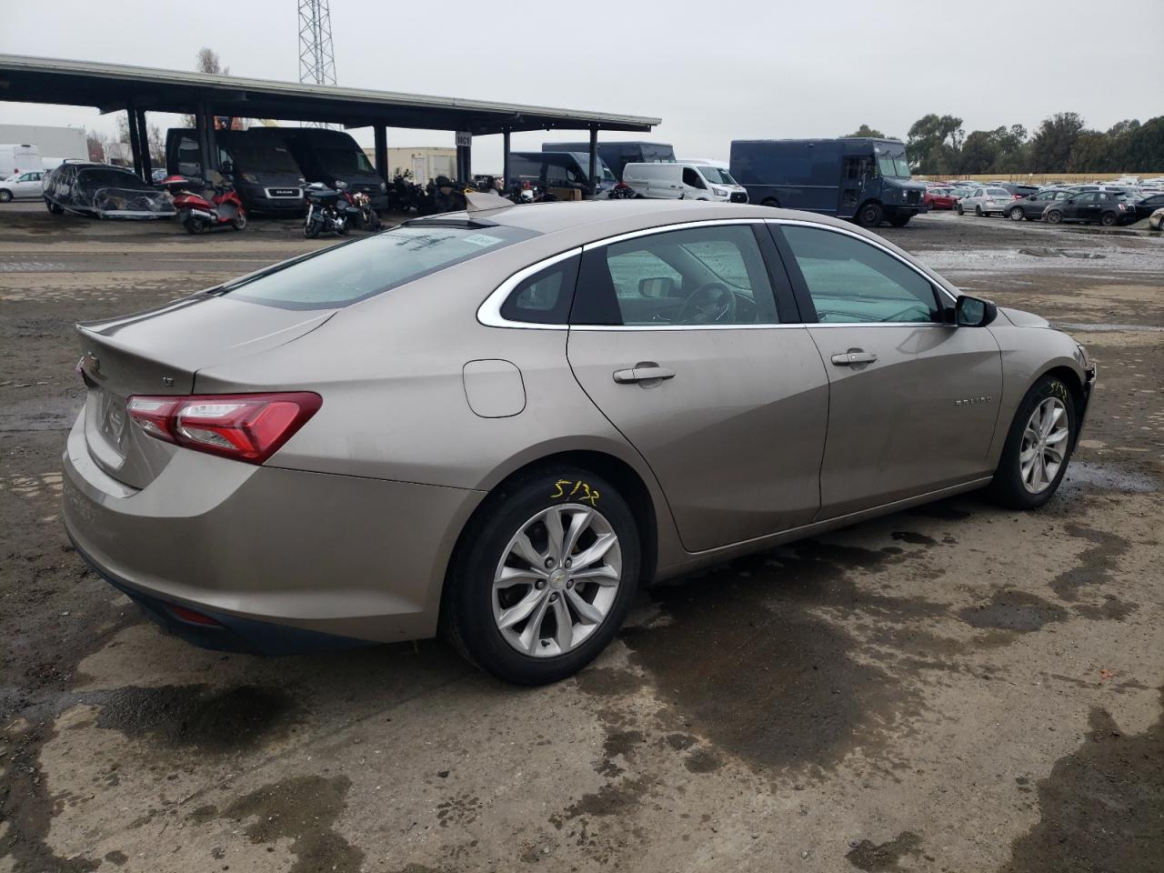 2022 Chevrolet Malibu - Image 3