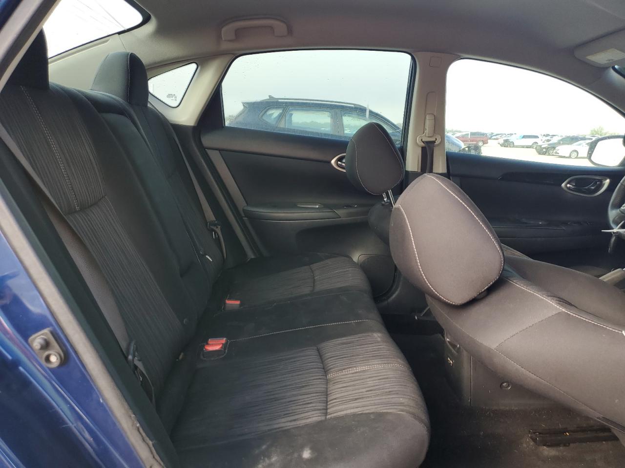 2018 Nissan Sentra - Image 10