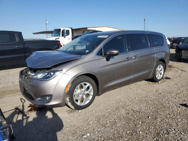  CHRYSLER PACIFICA 2017 Gold