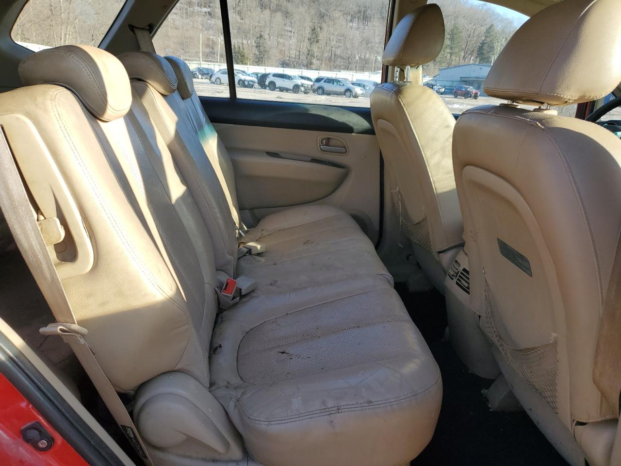 2009 Kia Rondo Base VIN: KNAFG528797277039 Lot: 84315414