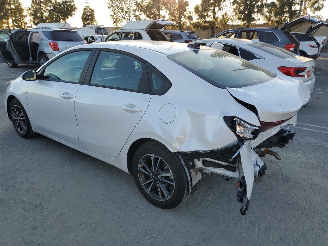 2023 Kia Forte - Image 2